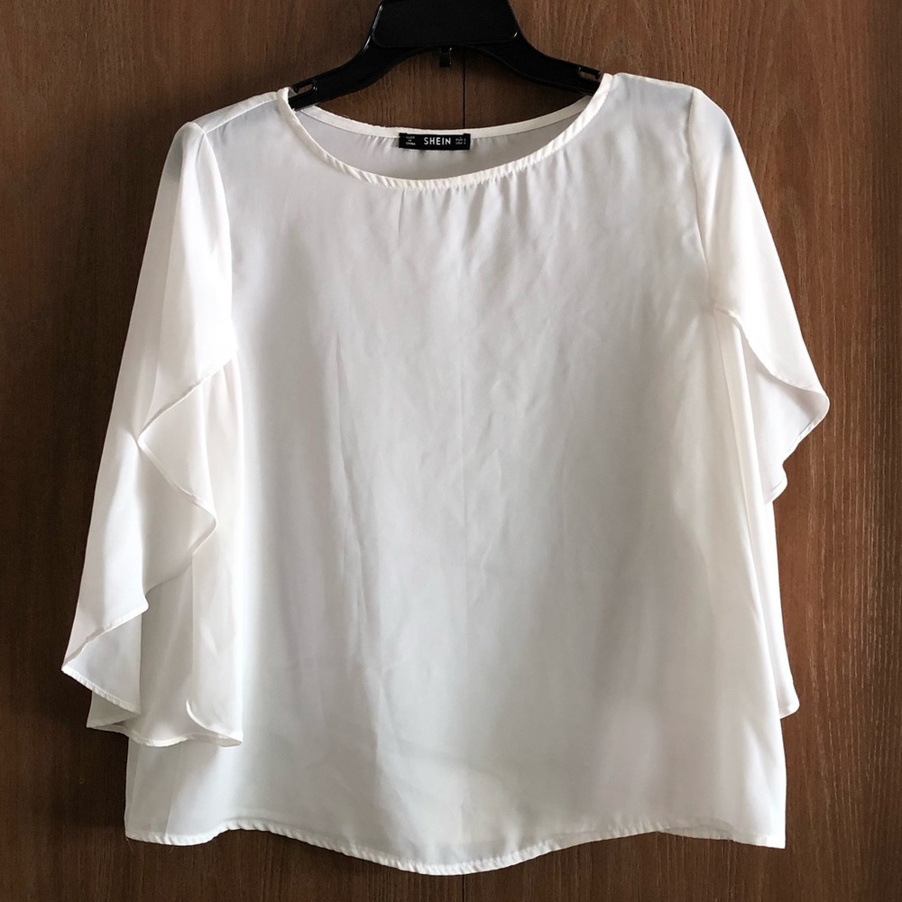Blouse with bell sleeves